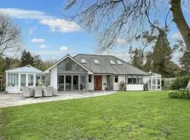 Beechwood House, Hot Tub & Games Room, New Forest