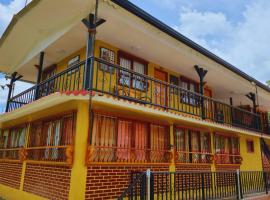 Hostal la Divisa Salento，位于Arrayanal的酒店