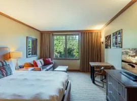 3022 Studio Getaway in Suncadia with Spa, Ski, Golf, Hike & More!