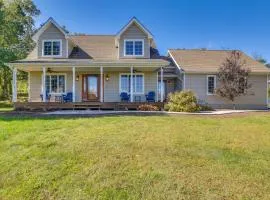 New Milford Home 29 Mi to Lime Rock Park!