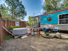 Walk to Lake Travis: Austin Tiny Home w/ Hot Tub!