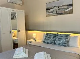 Camera Office della Castellina