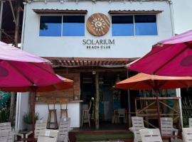 Solarium Beach Club，位于布兰卡滩的自助式住宿