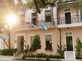 Garden District Hotel