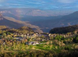 Fairmont Resort Blue Mountains MGallery Collection，位于卢拉的酒店