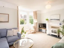 Large flat, central Exeter, sleeps 6, garden