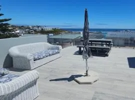 Bella Vista Yzerfontein - No loadshedding - Home away from home