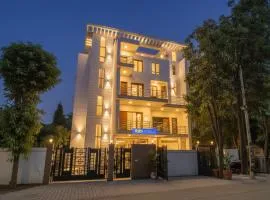 FabHotel New Journey Hospitality Near MG Road & Sikanderpur Metro