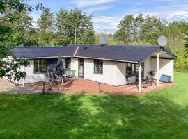 Stunning Home In &Oslash;ster Assels With Wifi，位于&Oslash;ster Assels的宠物友好酒店