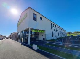 B&B HOTEL Mâcon Sud 3 étoiles，位于Varennes-lès-Mâcon的酒店