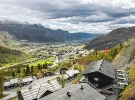 Large Ski in-Ski out Apartment for Groups