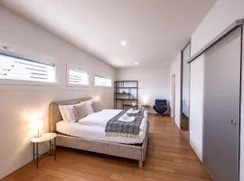 Stockhorn Loft - central, free parking, private