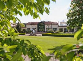 GolfResort Semlin，位于Semlin的酒店