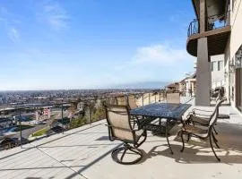 Unforgettable views deck BBQ sleeps 13 4br4ba