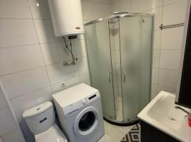 Banes me qira，位于Kosovo Polje的酒店