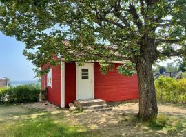 Charmig stuga utanför Norrköping，位于Åby的酒店
