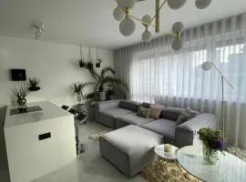 Bývaj u Mari v mestskom parku s bezplatným parkovaním