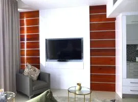 ITowers Luxury Apartment 1