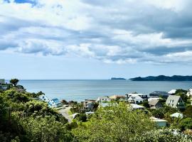 The Tuibird Room，位于拉塞尔的酒店
