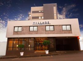 Village Hotel，位于蓬塔格罗萨的酒店