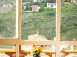 The 33rd Executive Suites