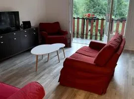 3 Bed - Sleeps 6 - Pets - Mountain Views