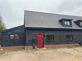 2 Willow Cottage，位于泰克利的酒店