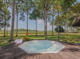 Experi&ecirc;ncia na Fazenda dos sonhos a 30 km de Bel&eacute;m，位于Benevides的豪华帐篷