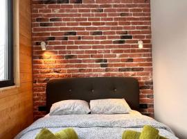 Helena Apartment，位于马夫罗沃的酒店