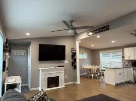 Stylish 3 BR Entire Home NearTown & Beach with Pool Table & King Bed