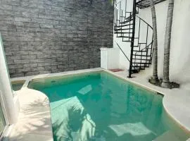 Casa con alberca en el centro de Puerto Progreso