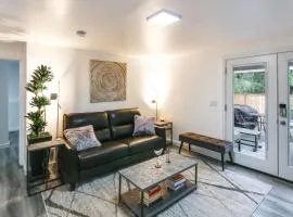 Patio and Grill Dog-Friendly Redmond Getaway!