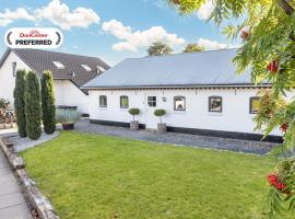 Charming Farmhouse Retreat - By Traum Ferienwohnungen，位于腓特烈港的酒店