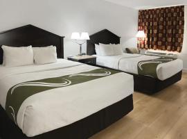 1734 West Hotel，位于韦恩堡的酒店