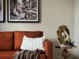 2 BEDS Free Parking Right Where You Want to Be