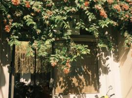 IKIGAI Dorm Hostel - Danang Beach，位于岘港的酒店