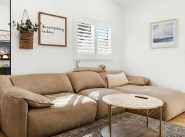 #Marbella Lane - Stylish Haven Near City Center