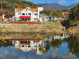 Harmony Art Village，位于Yangji-dong的酒店