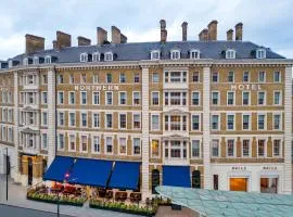 Kaya Great Northern Hotel, London