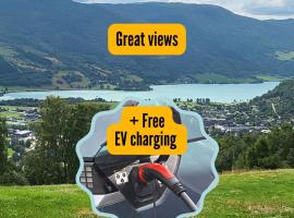 Free EV Charging with Snacks and View，位于Blesom的酒店