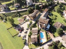 阿德里安娜家庭旅馆，位于莱德罗的酒店