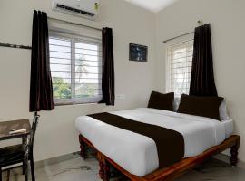 Hotel O ELITE STAY，位于Navalur的酒店