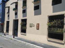 Flor de Mayo Hotel & Restaurant，位于库埃纳瓦卡的精品酒店