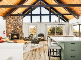 EV level 2, Pets Welcome at Sunset Ridge，位于箭头湖的酒店