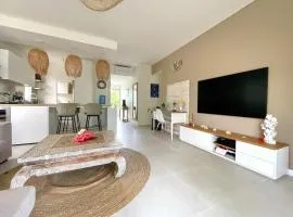 Tahiti Beach Loft - Pool - private beach access