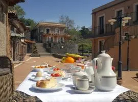 安蒂科博尔戈佩特拉利亚酒店