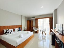 The Brown Boutique Patong，位于芭东海滩的酒店