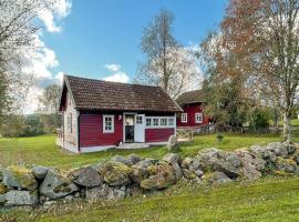 Beautiful Home In Askersund，位于阿斯克松德的酒店
