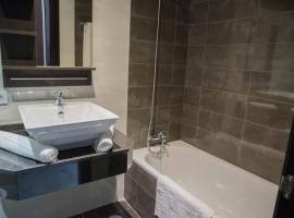 Hotel MR El Sanguino，位于拉普埃夫拉德洛辛凡特斯的酒店