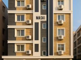 Hotel Maski Suties，位于Kondapur的酒店